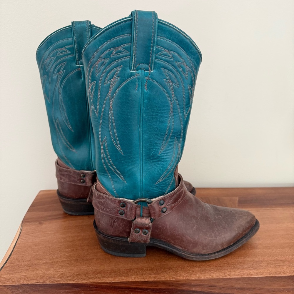 Frye Billy distressed harness boots